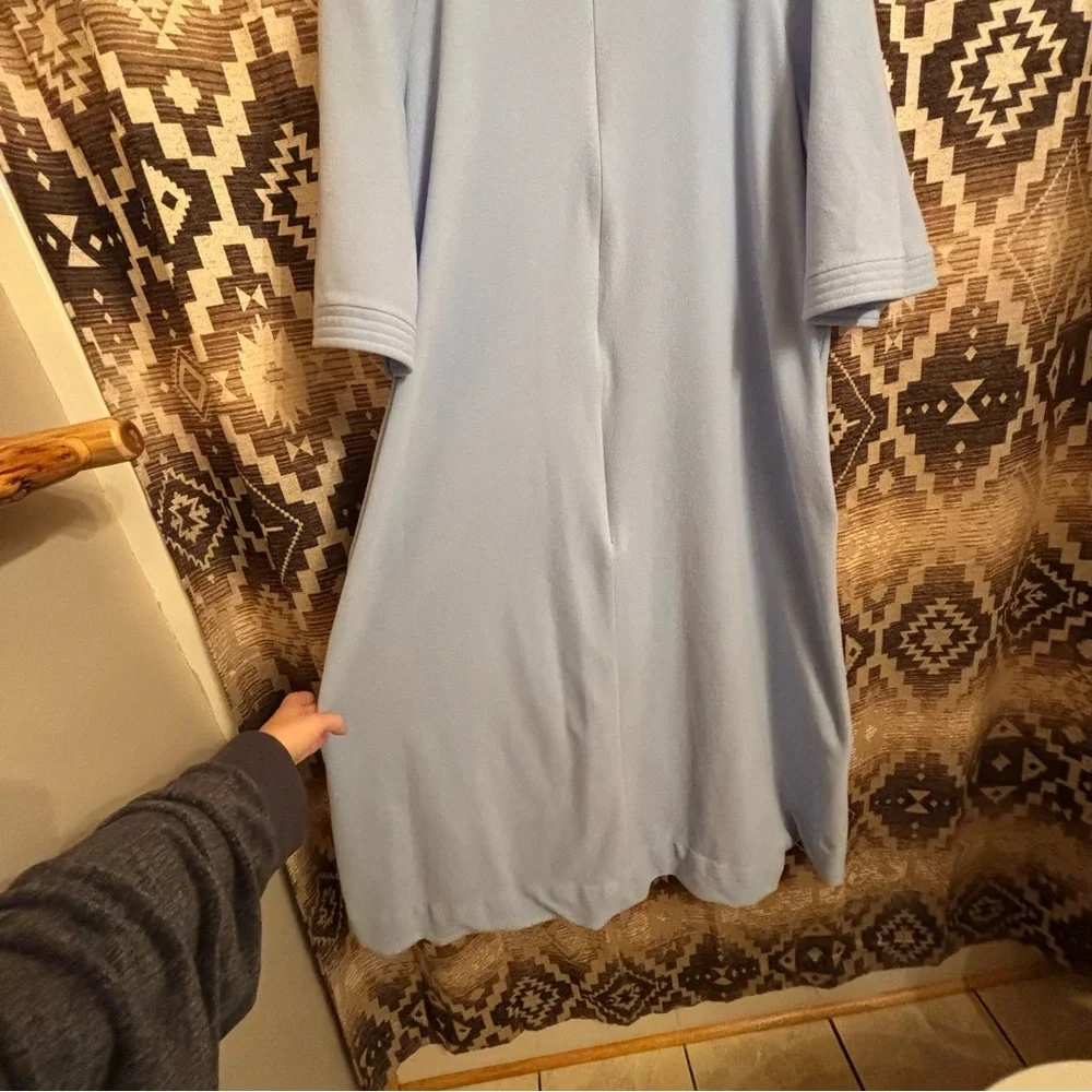 Vintage Vanity Fair Night Gown / Night Dress Size Large. House Coat / Dress